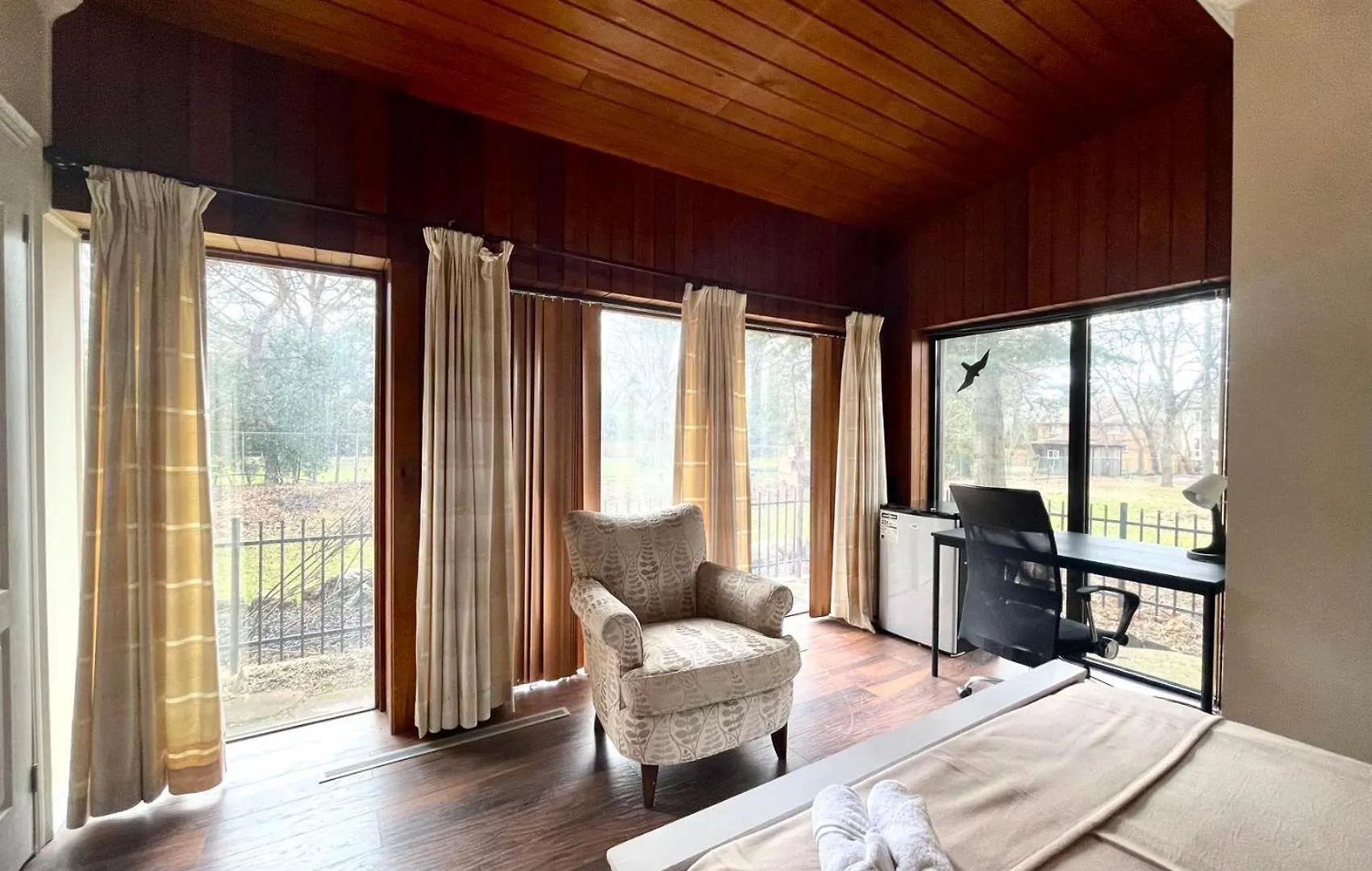Vihome-368- Quiet House Near Bayview Village And Subway Toronto Vendégház