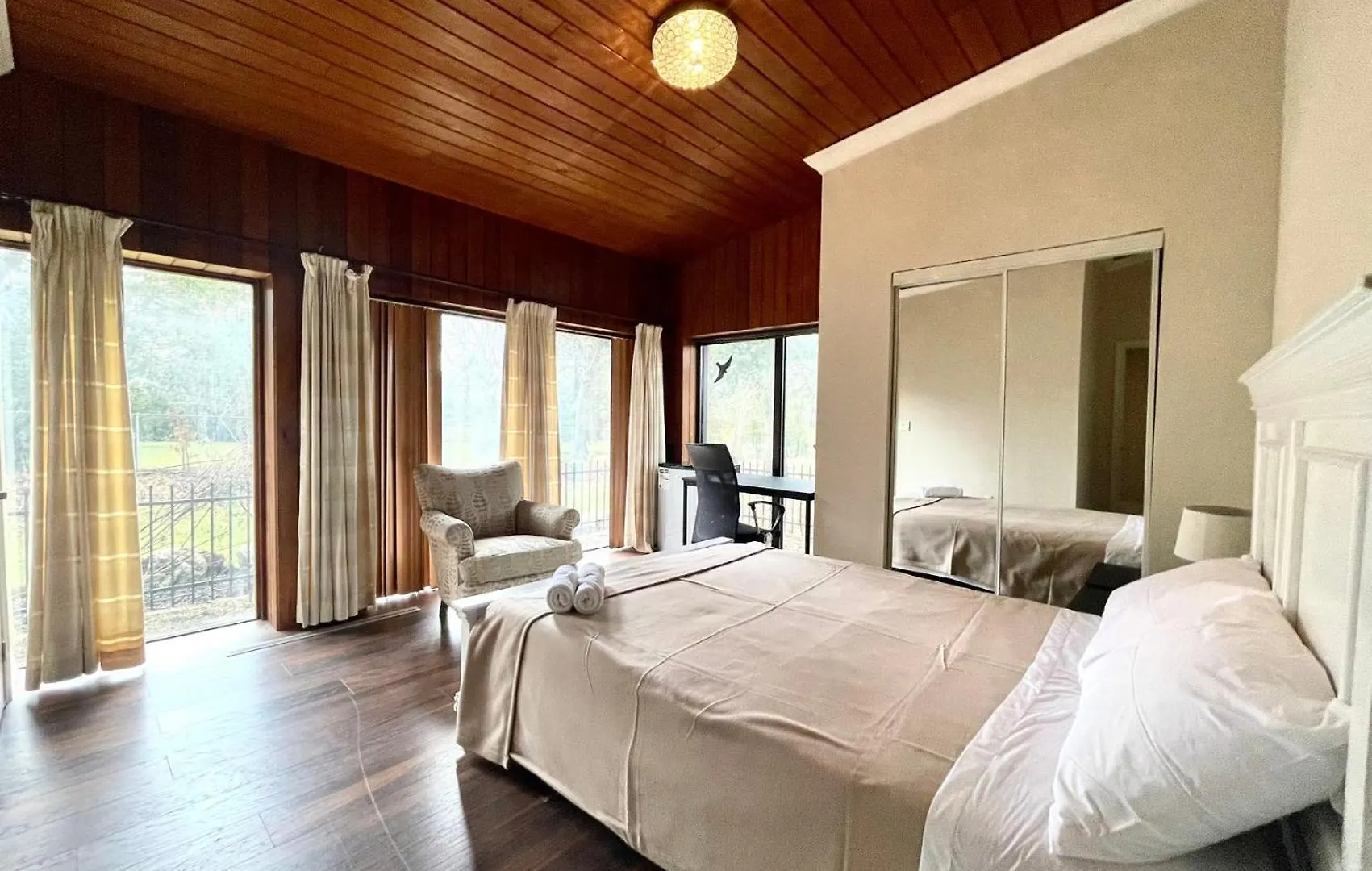 Vihome-368- Quiet House Near Bayview Village And Subway Toronto Kanada