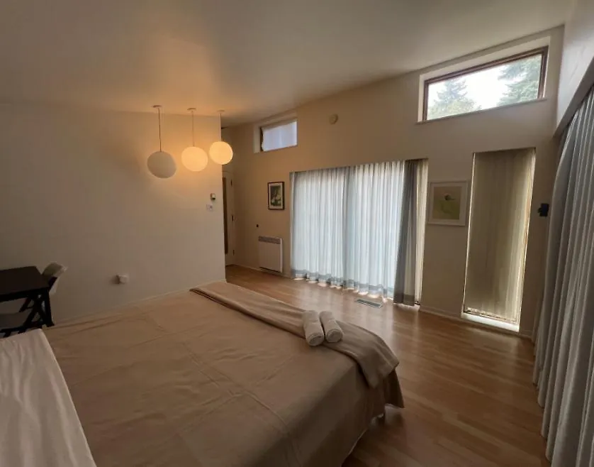 Vihome-368- Quiet House Near Bayview Village And Subway Toronto Vendégház